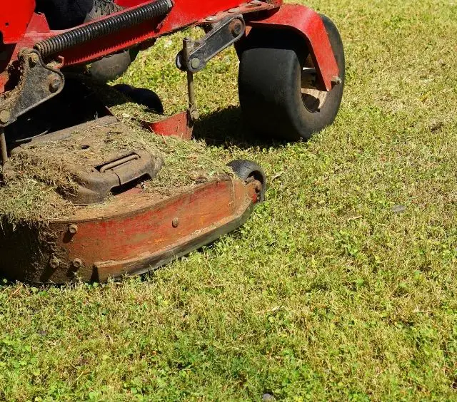 How long do zero turn lawn mowers last?