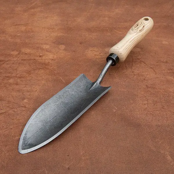 Dewit forged transplant trowel with short handle